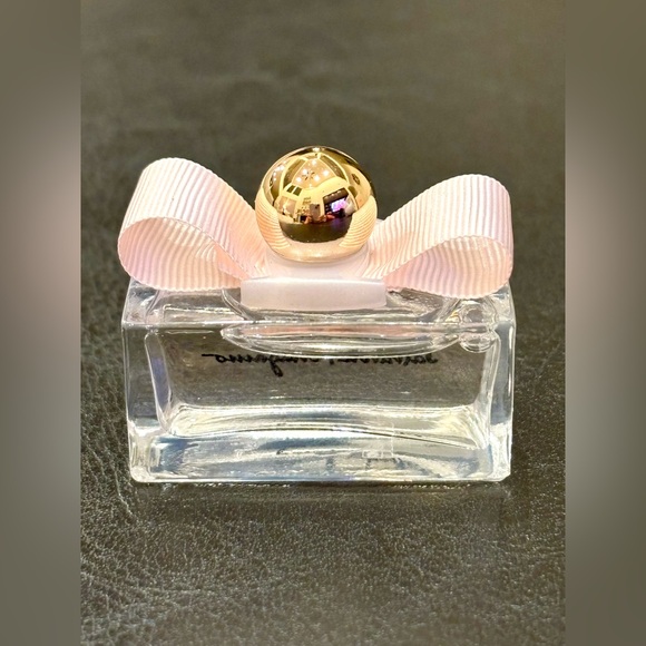 Ferragamo Signorina Eau De Parfum (0.17oz) NWT - Picture 8 of 10